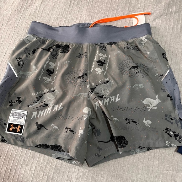 NWOT UNDER ARMOUR Running clothes (lot) if interested in a piece, will sell sep. - Picture 9 of 10